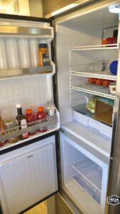 X195 Fridge & Freezer